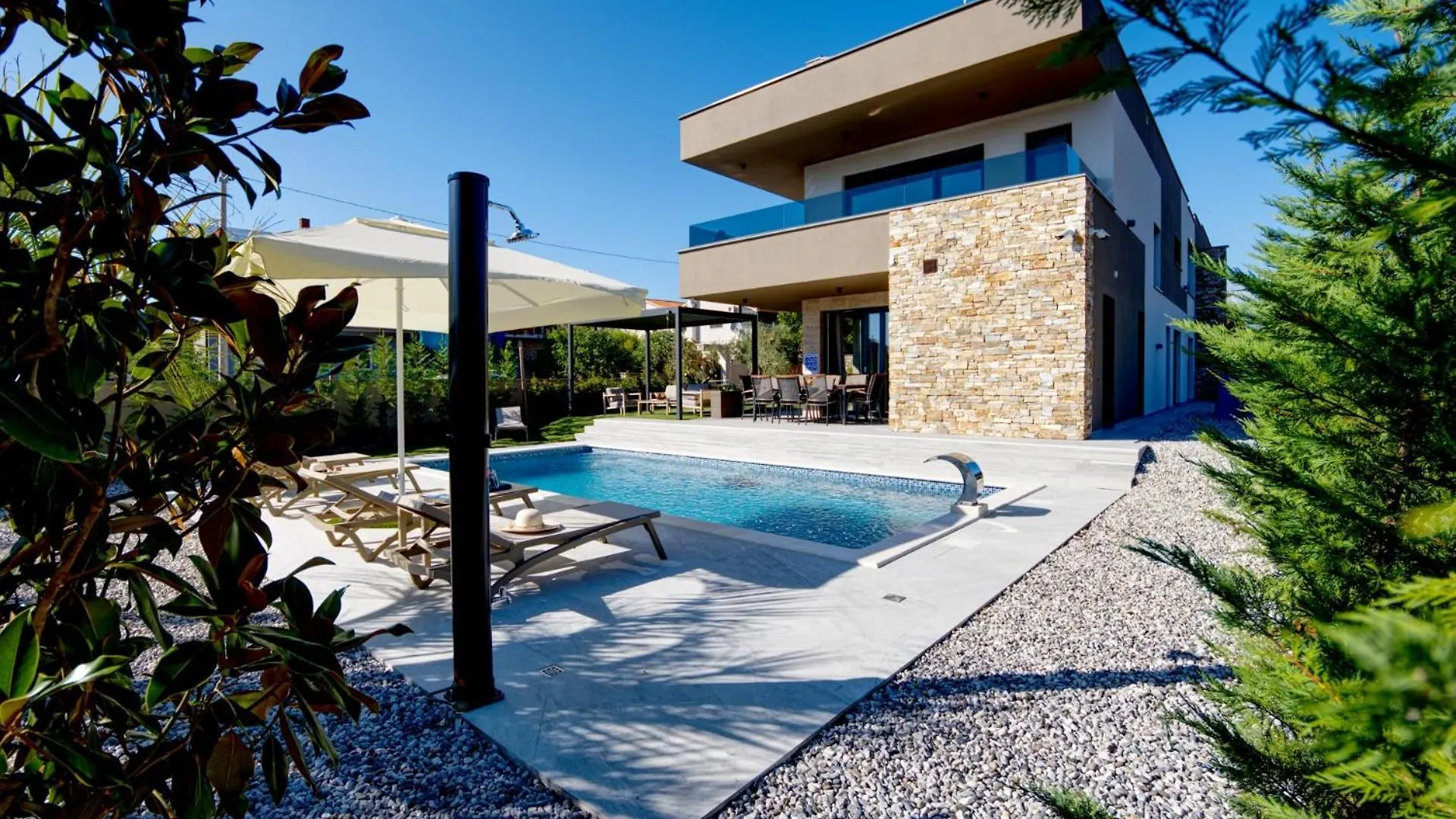 Villa Pieron&Bavigo With Pool, Jacuzzi And Sauna Marcana