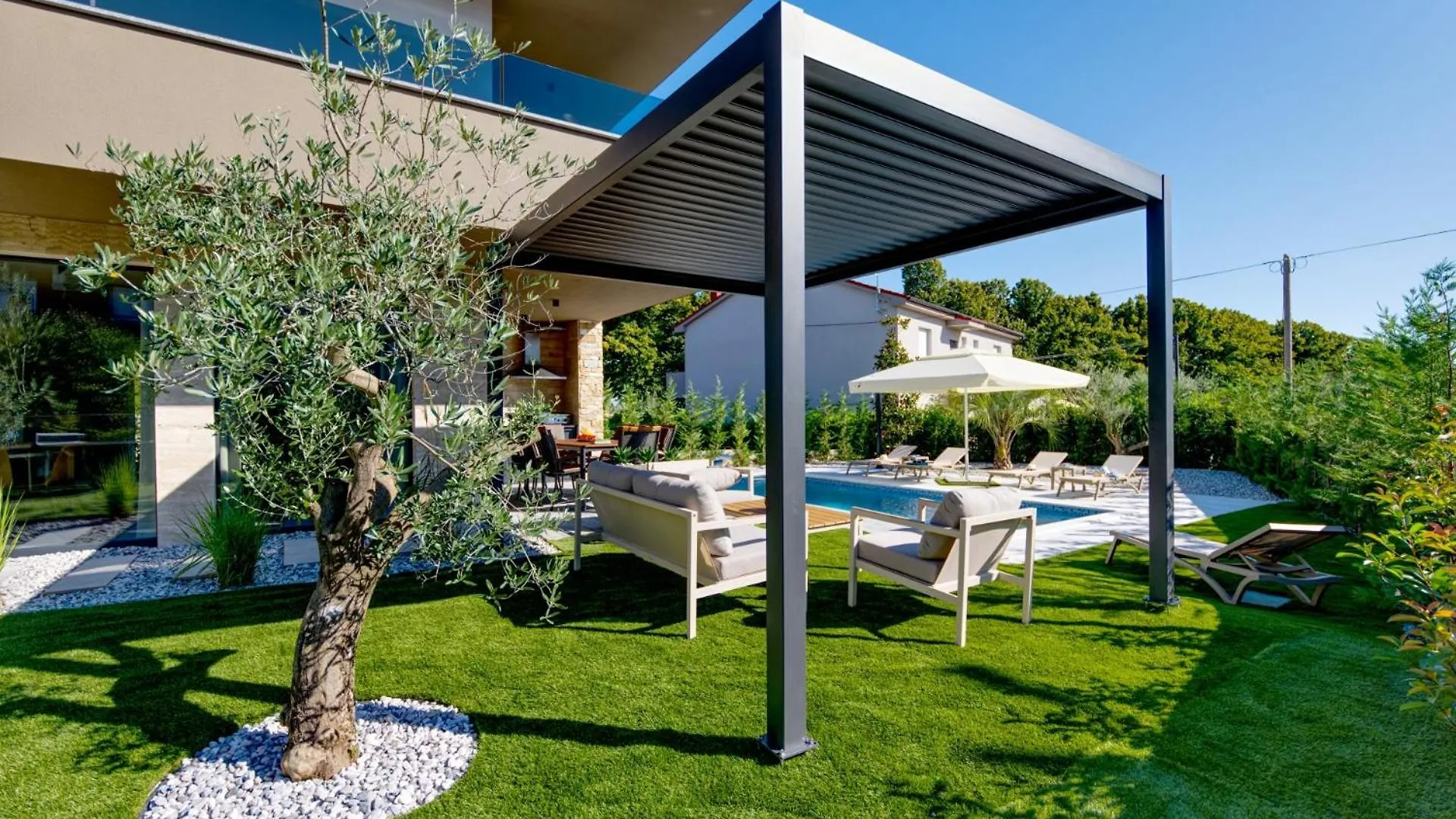Villa Pieron&Bavigo With Pool, Jacuzzi And Sauna Marcana
