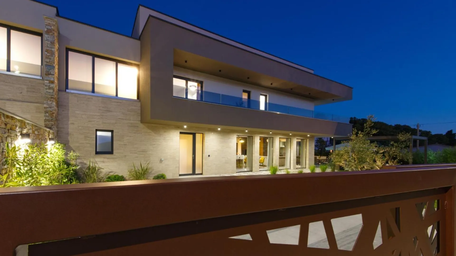 Villa Pieron&Bavigo With Pool, Jacuzzi And Sauna Marcana Croatia