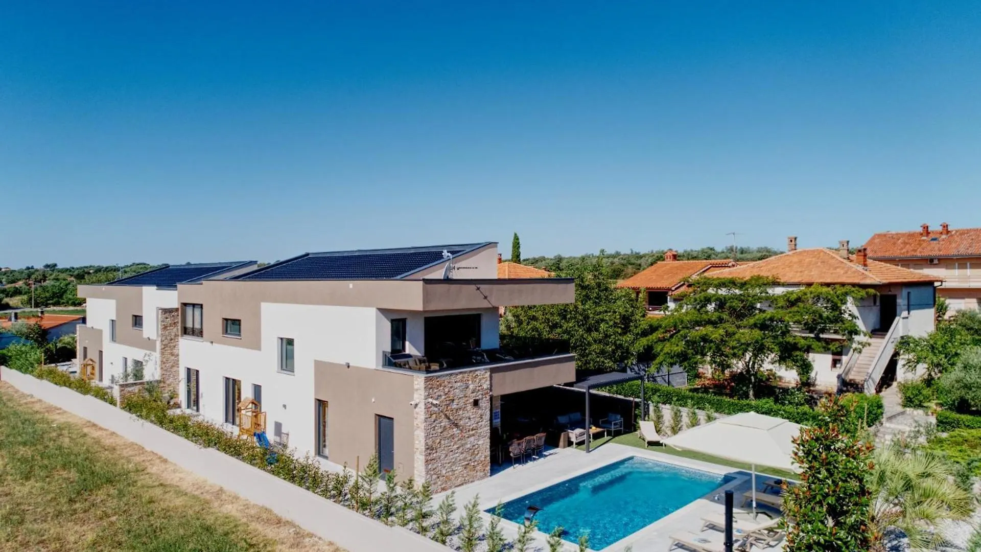 Villa Pieron&Bavigo With Pool, Jacuzzi And Sauna Marcana