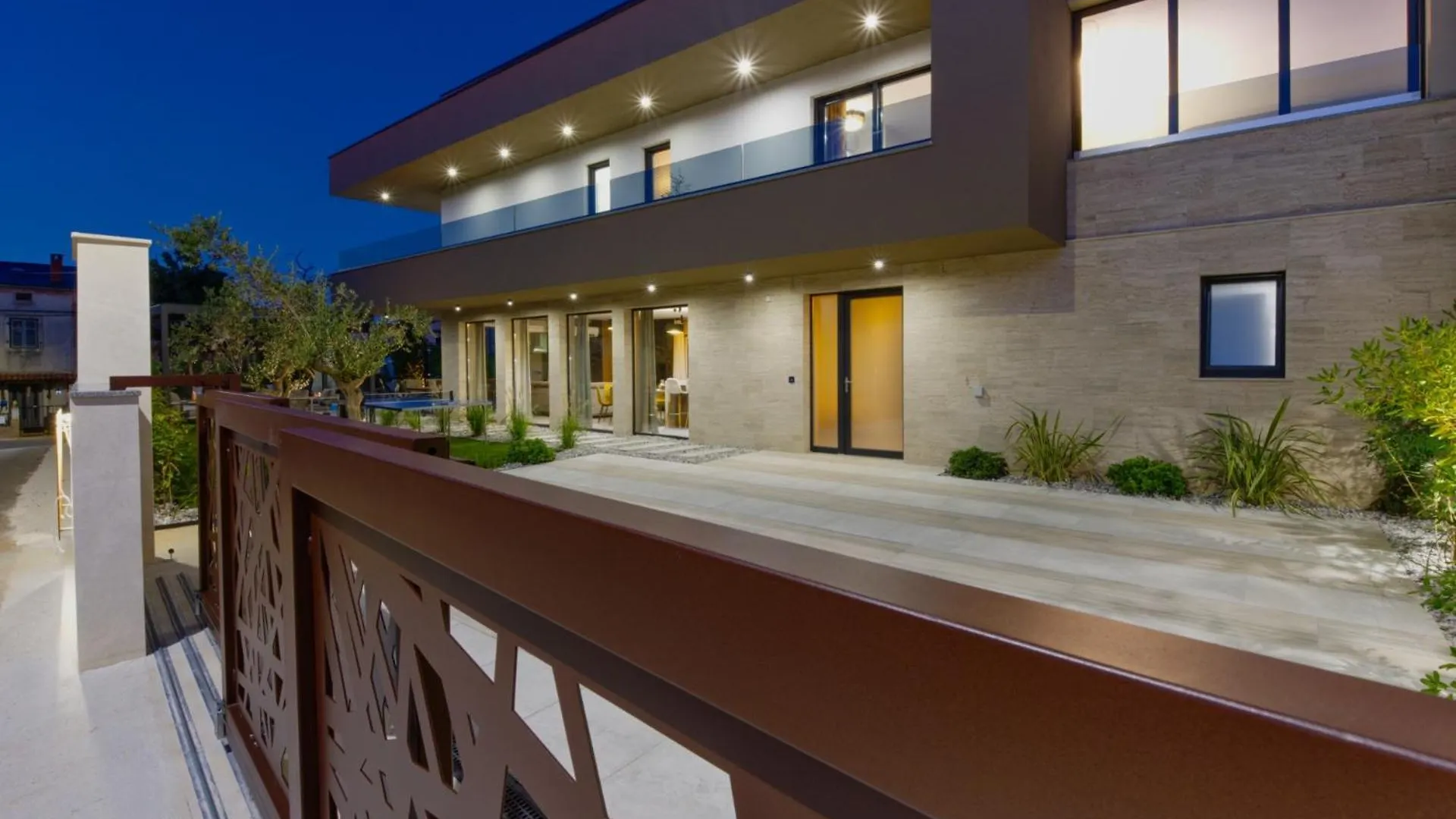 Villa Pieron&Bavigo With Pool, Jacuzzi And Sauna Marcana