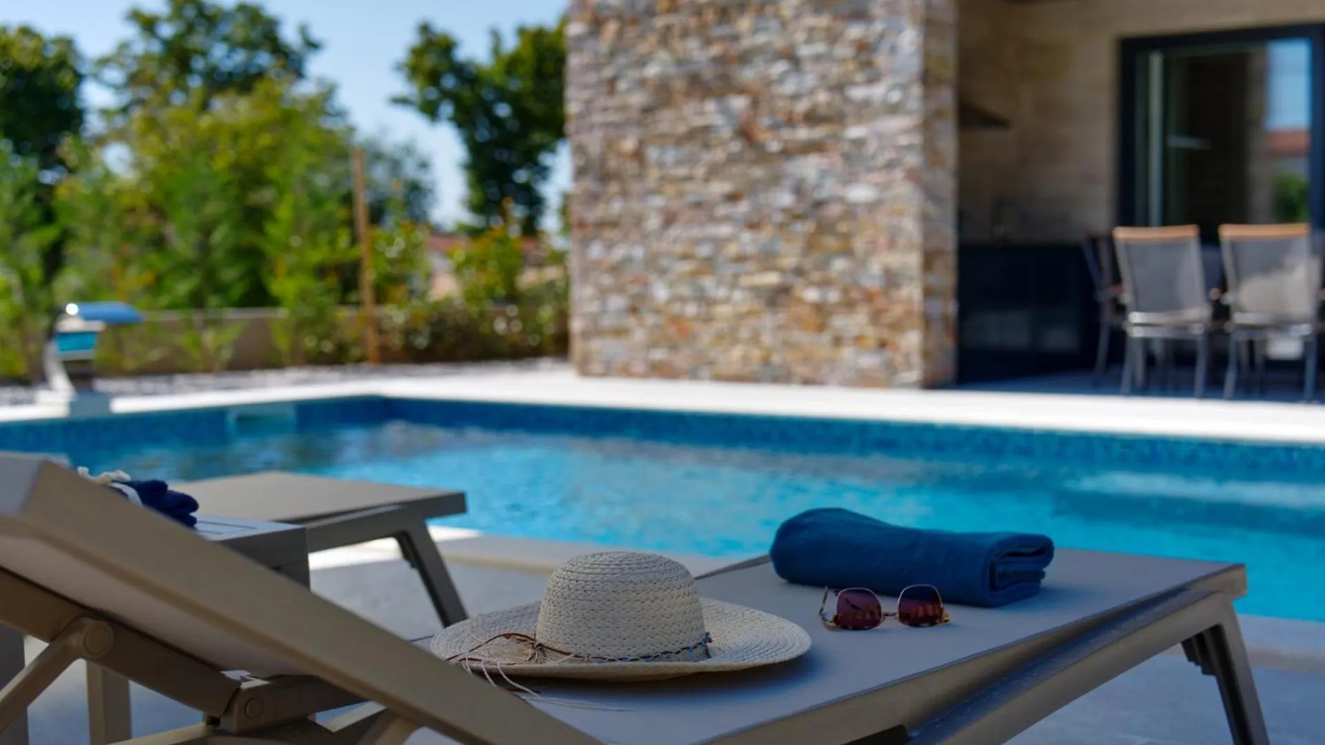Villa Pieron&Bavigo With Pool, Jacuzzi And Sauna Marcana Croatia
