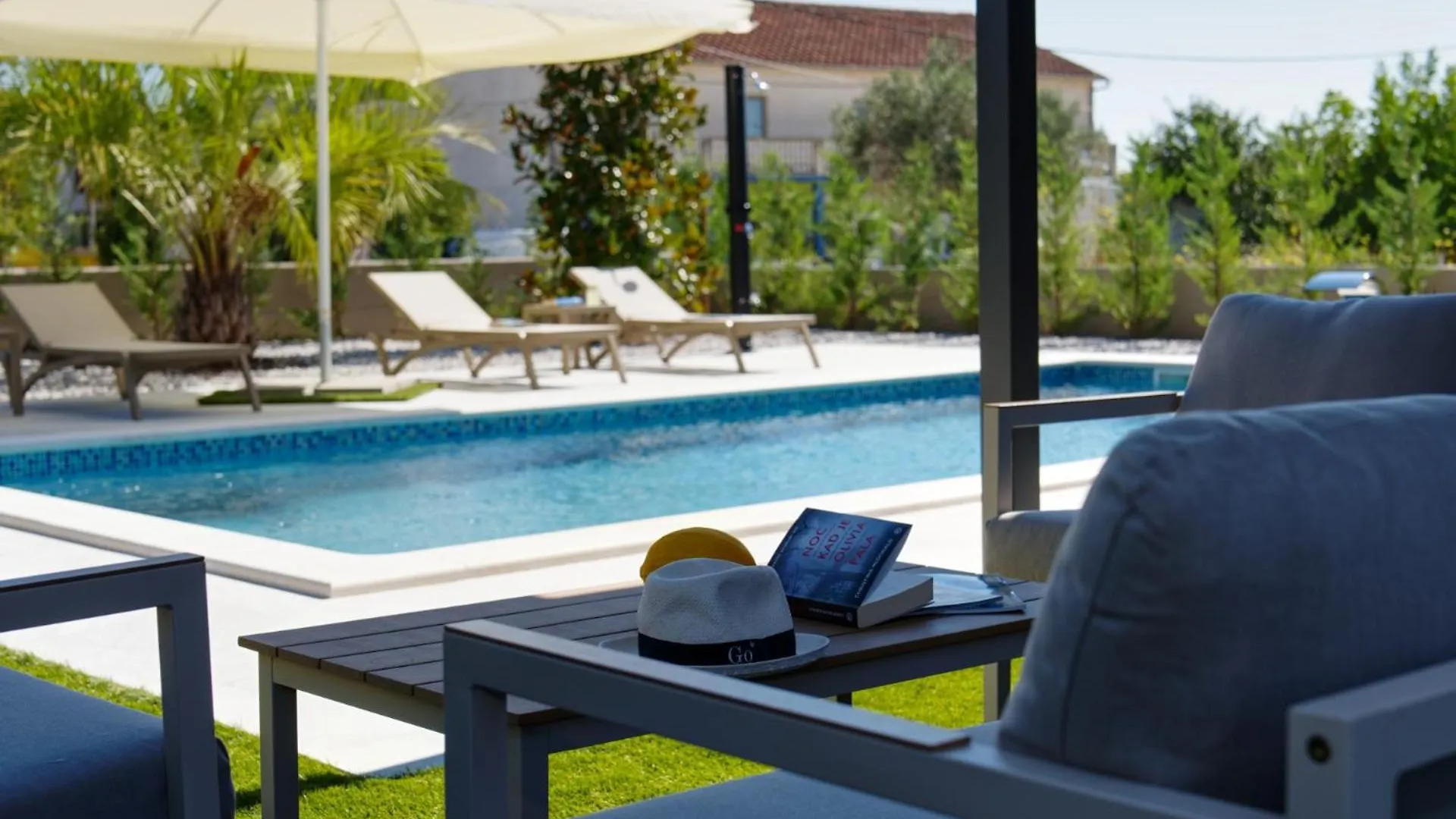 Villa Pieron&Bavigo With Pool, Jacuzzi And Sauna Marcana