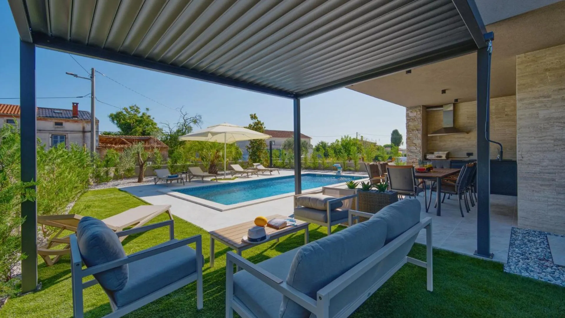 Villa Pieron&Bavigo With Pool, Jacuzzi And Sauna Marcana