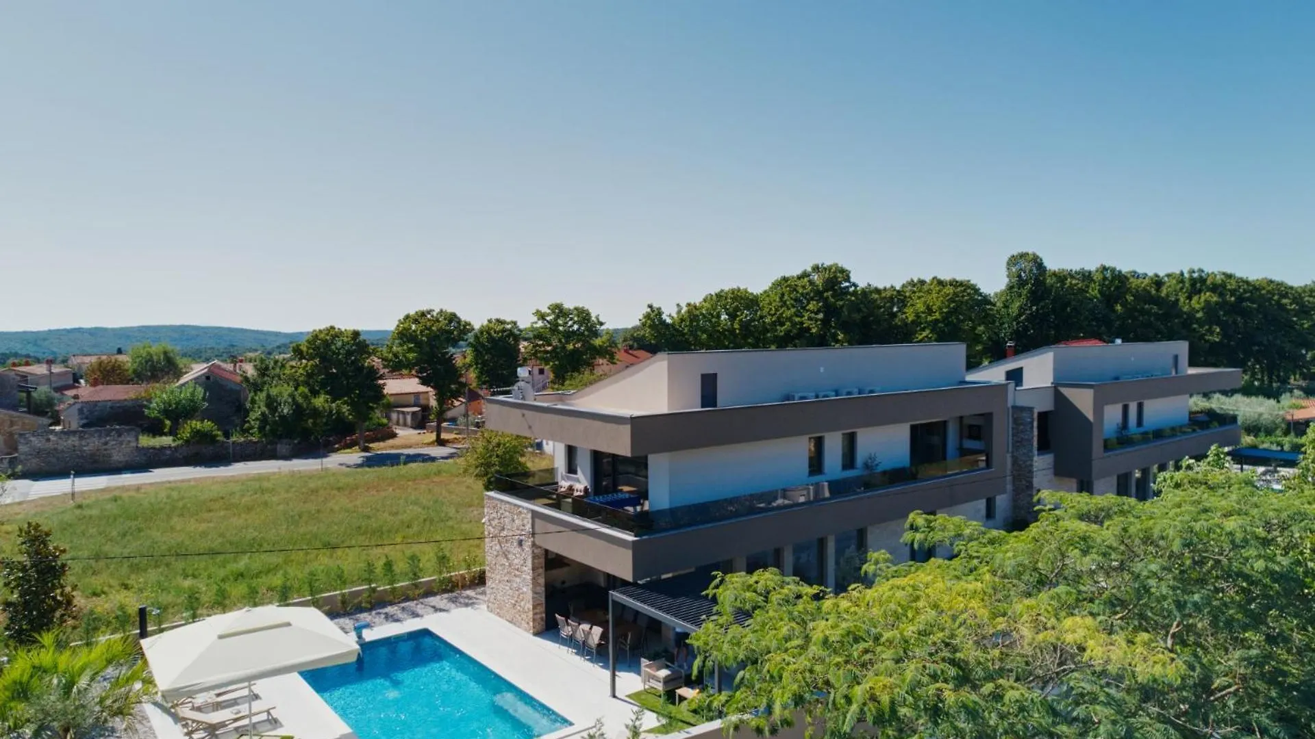 Villa Pieron&Bavigo With Pool, Jacuzzi And Sauna Marčana